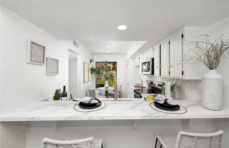 69745 Encanto Court, Rancho Mirage, California 92270