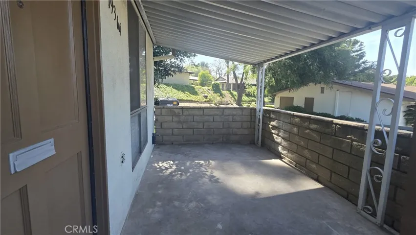 19364 Avenue Of The Oaks, Newhall, California 91321 — photo 4
