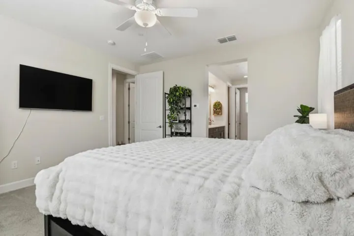 1097 Sunridge Drive, Hollister, California 95023