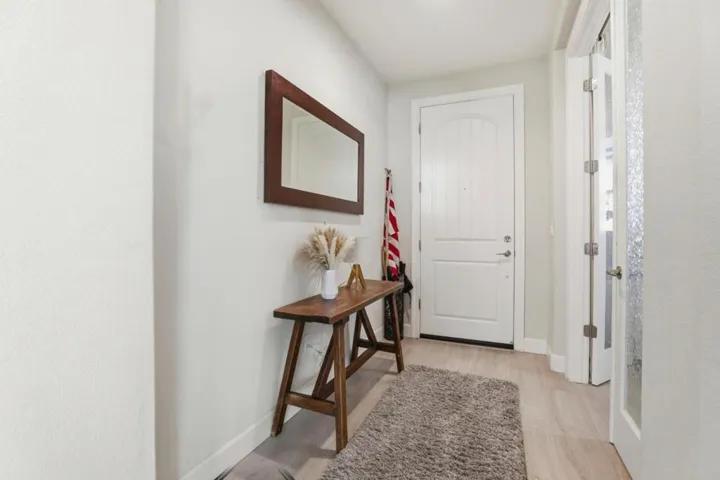 1097 Sunridge Drive, Hollister, California 95023