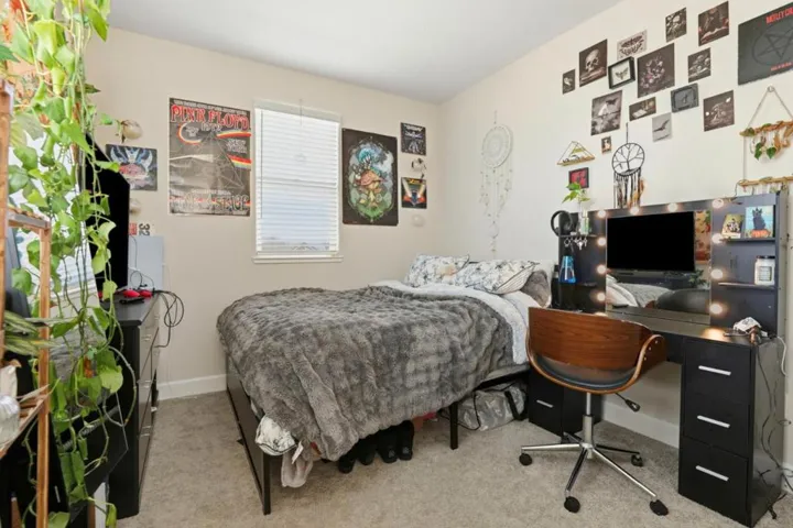 1097 Sunridge Drive, Hollister, California 95023