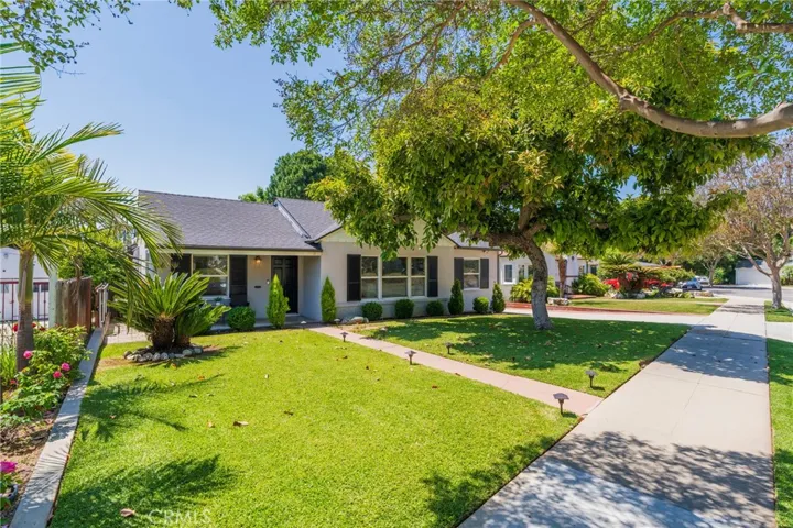 Home is located on a cul de sac with sidewalks.