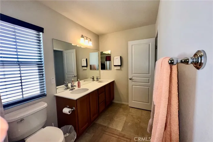 bathroom 2 upstairs