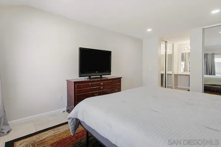 17440 Plaza Cerado 71, San Diego, California 92128