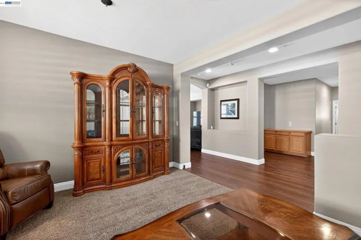 Formal Dining