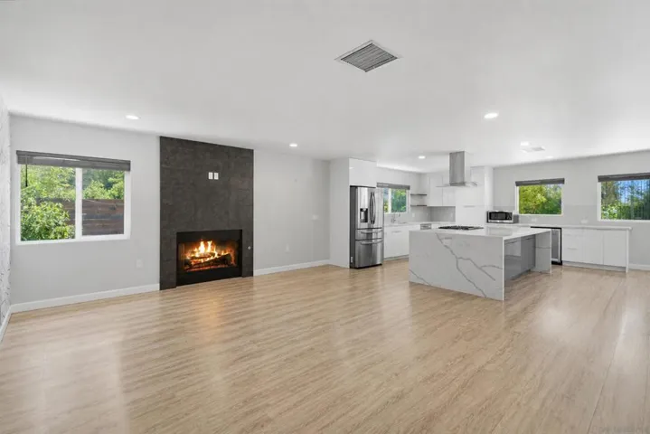 907 Seph Way, Escondido, California 92027