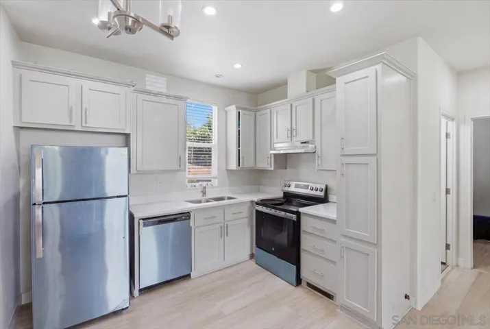 907 Seph Way, Escondido, California 92027
