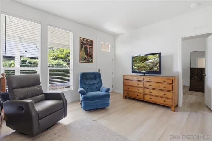 907 Seph Way, Escondido, California 92027