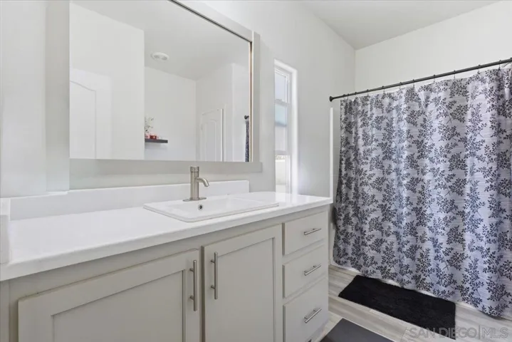 907 Seph Way, Escondido, California 92027