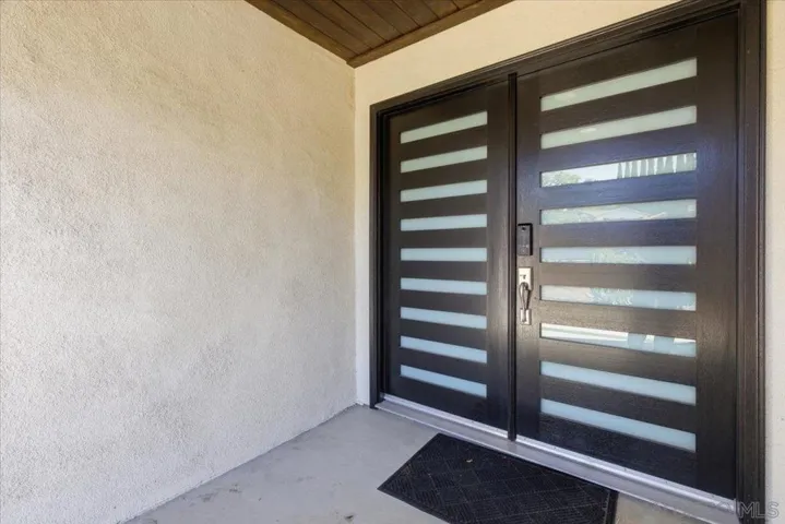 907 Seph Way, Escondido, California 92027
