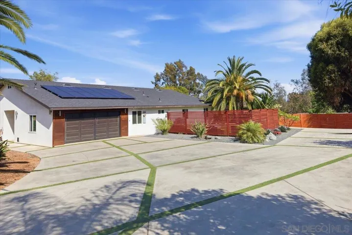 907 Seph Way, Escondido, California 92027