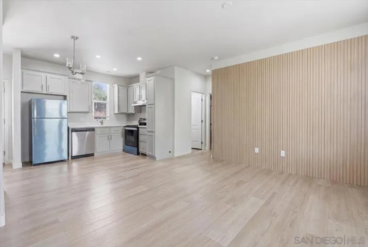 907 Seph Way, Escondido, California 92027