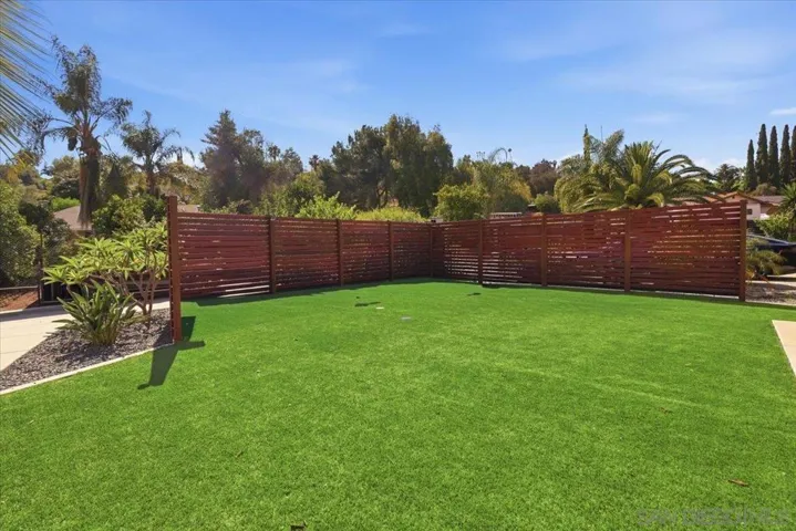 907 Seph Way, Escondido, California 92027
