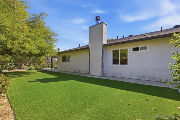 907 Seph Way, Escondido, California 92027