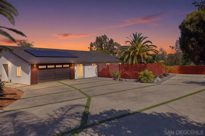 907 Seph Way, Escondido, California 92027