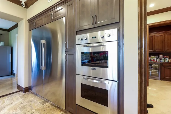 725 Carriage House Drive, Arcadia, California 91006