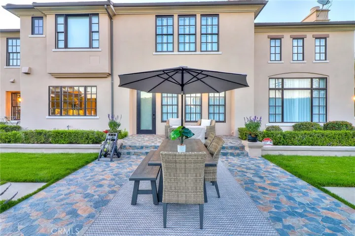 725 Carriage House Drive, Arcadia, California 91006
