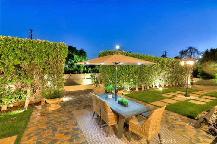 725 Carriage House Drive, Arcadia, California 91006