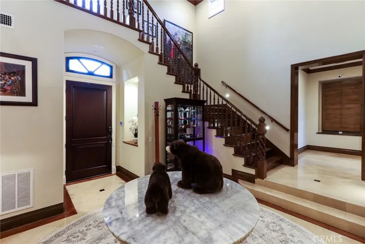 725 Carriage House Drive, Arcadia, California 91006