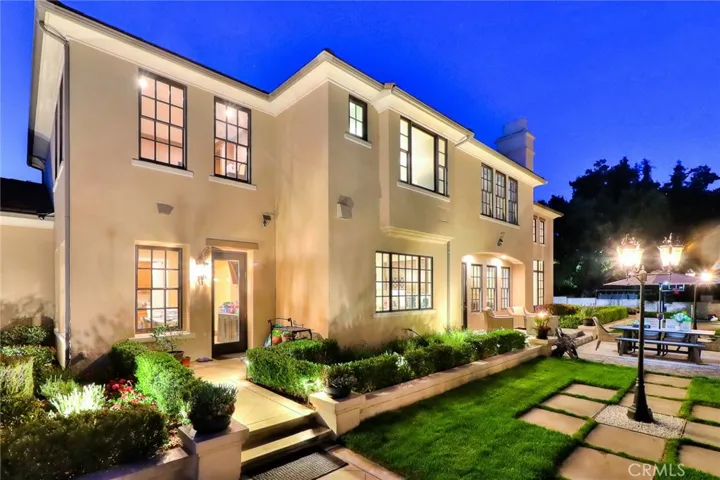 725 Carriage House Drive, Arcadia, California 91006