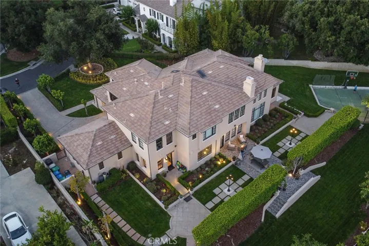725 Carriage House Drive, Arcadia, California 91006