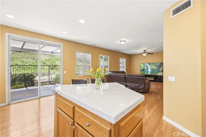 28637 Placerview Trail, Saugus, California 91390