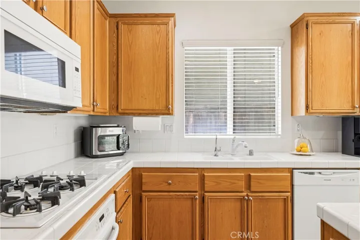28637 Placerview Trail, Saugus, California 91390