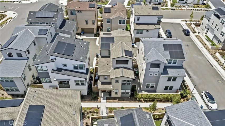208 Yerba, Irvine, California 92618