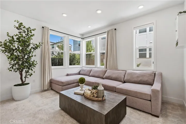 208 Yerba, Irvine, California 92618