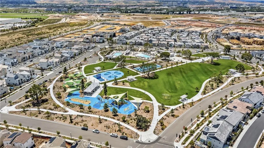 208 Yerba, Irvine, California 92618