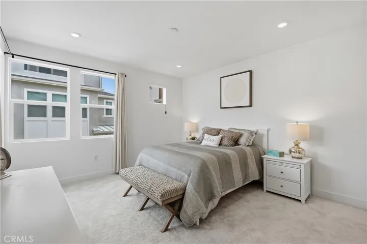 208 Yerba, Irvine, California 92618