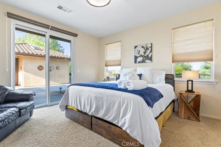 Guest bedroom