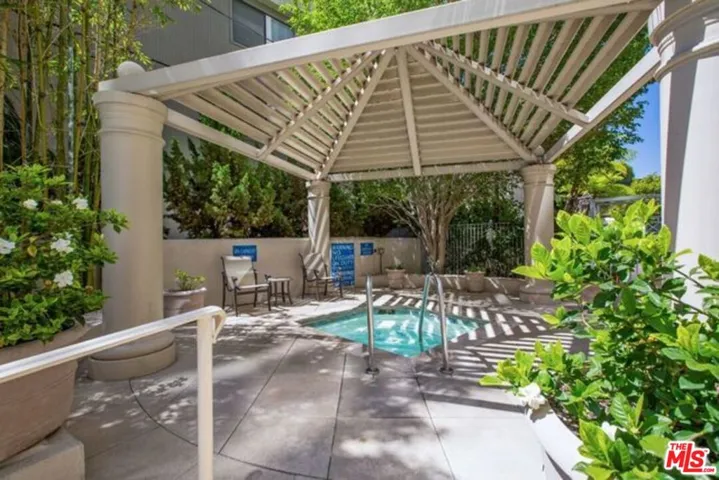 10724 Wilshire Boulevard 809, Los Angeles, California 90024