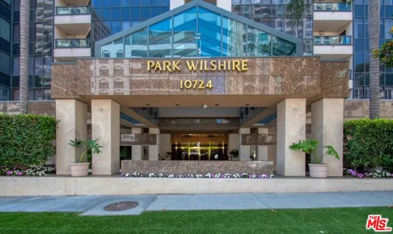 10724 Wilshire Boulevard 809, Los Angeles, California 90024