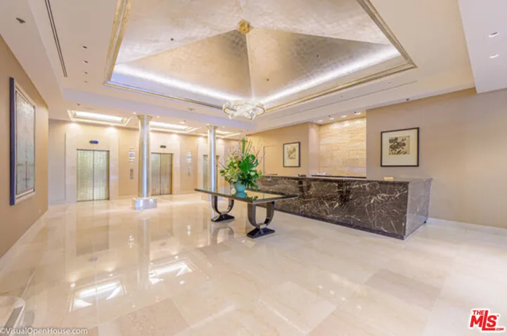 10724 Wilshire Boulevard 809, Los Angeles, California 90024