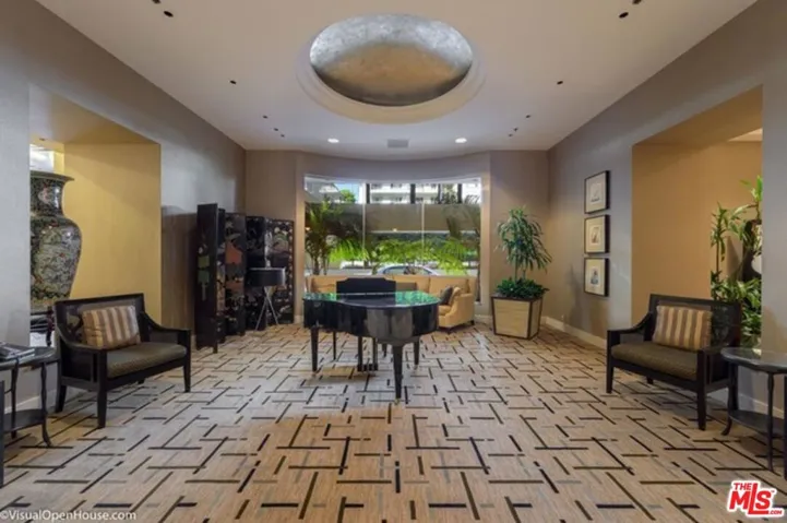 10724 Wilshire Boulevard 809, Los Angeles, California 90024