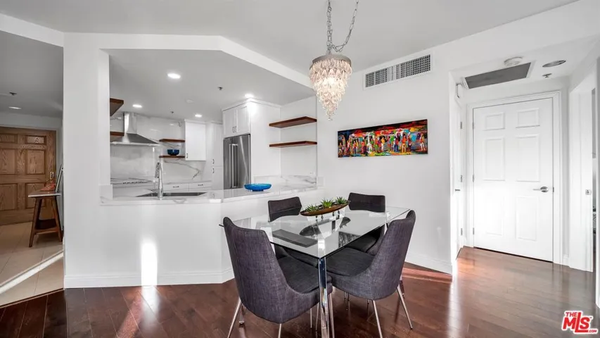 10724 Wilshire Boulevard 809, Los Angeles, California 90024