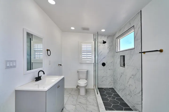 73300 Paradise Ave Desert Hot-large-051-
