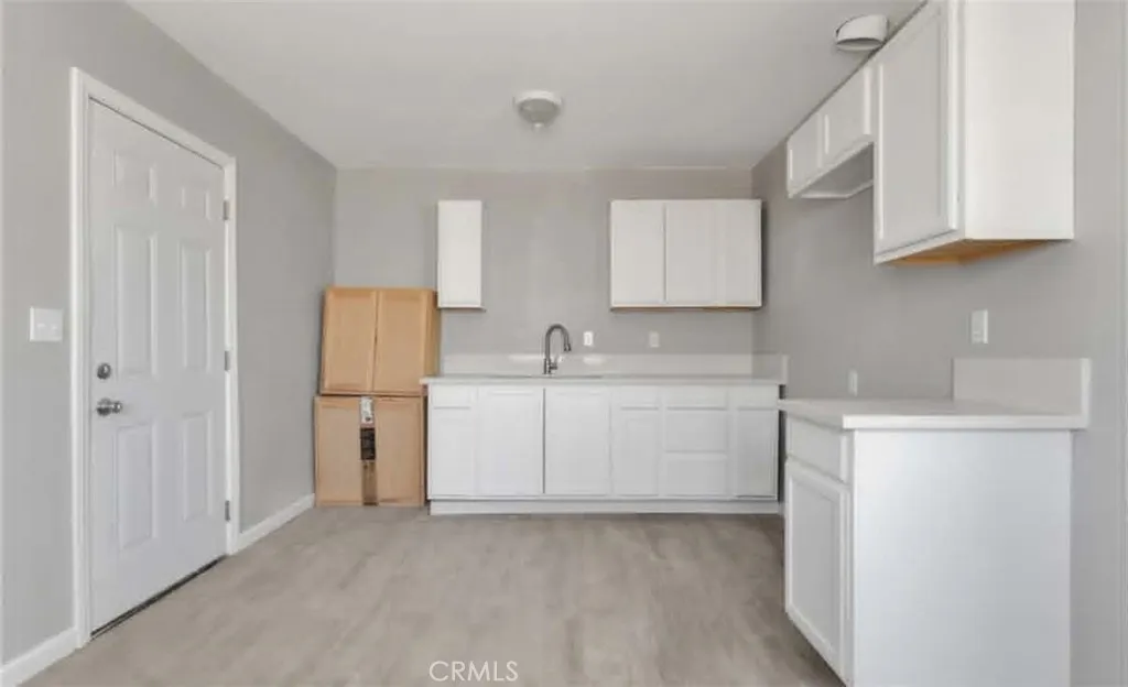 25287 Main, Barstow, California 92311 — photo 4