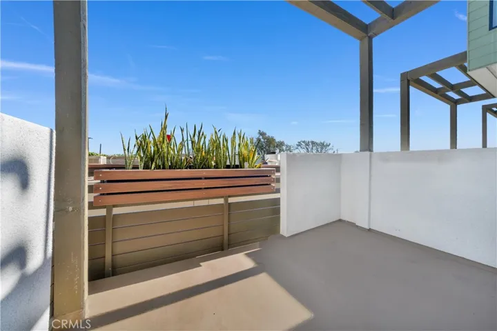 1658 Topanga, Costa Mesa, California 92627