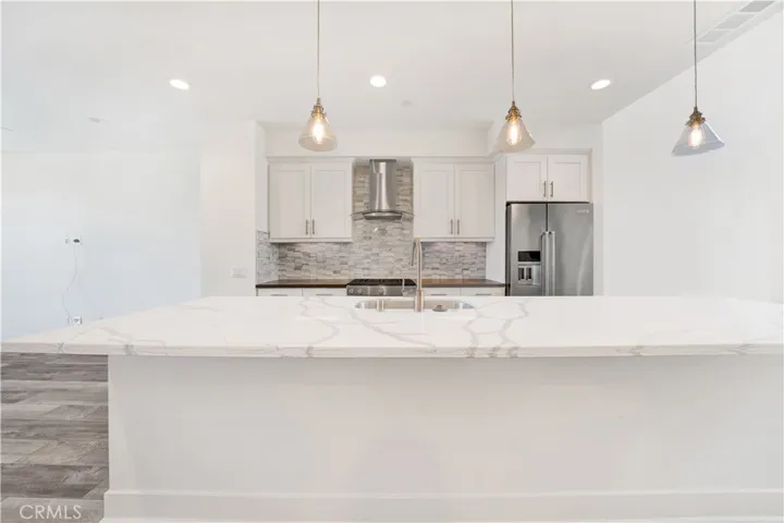 1658 Topanga, Costa Mesa, California 92627