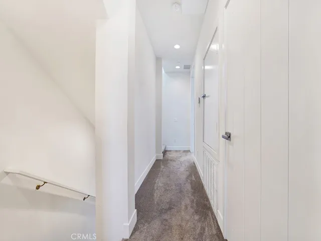 1658 Topanga, Costa Mesa, California 92627