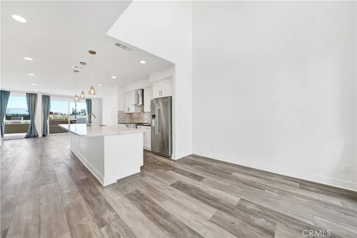 1658 Topanga, Costa Mesa, California 92627