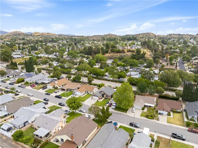 27638 Cherry Creek, Valencia, California 91354