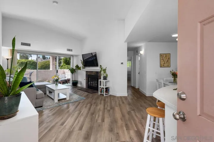 7127 Camino Degrazia 130, San Diego, California 92111