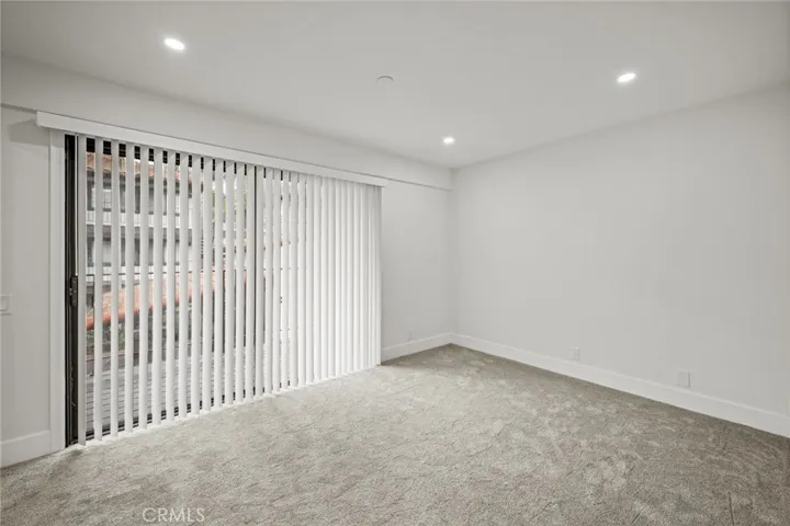 2nd bedroom with en-suite bathroom
