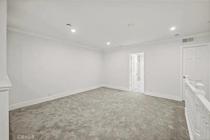 Unit B Primary suite