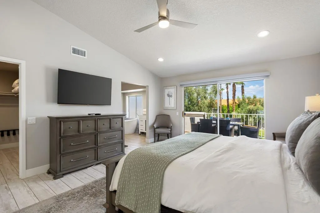 43-web-or-mls-LFTorrey_OPMG_0925_043