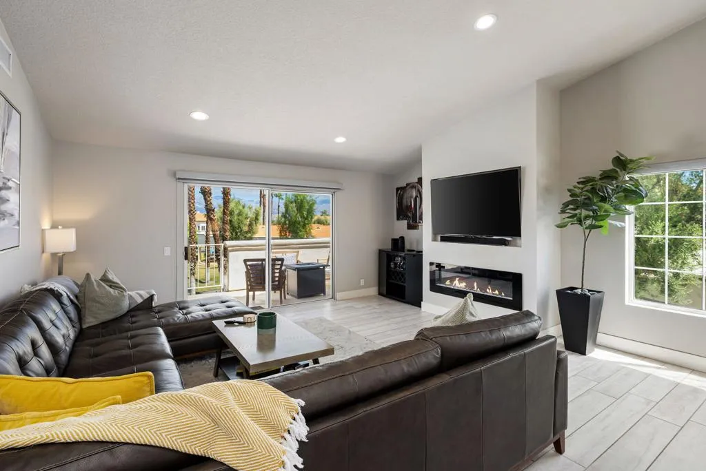 27-web-or-mls-LFTorrey_OPMG_0925_027