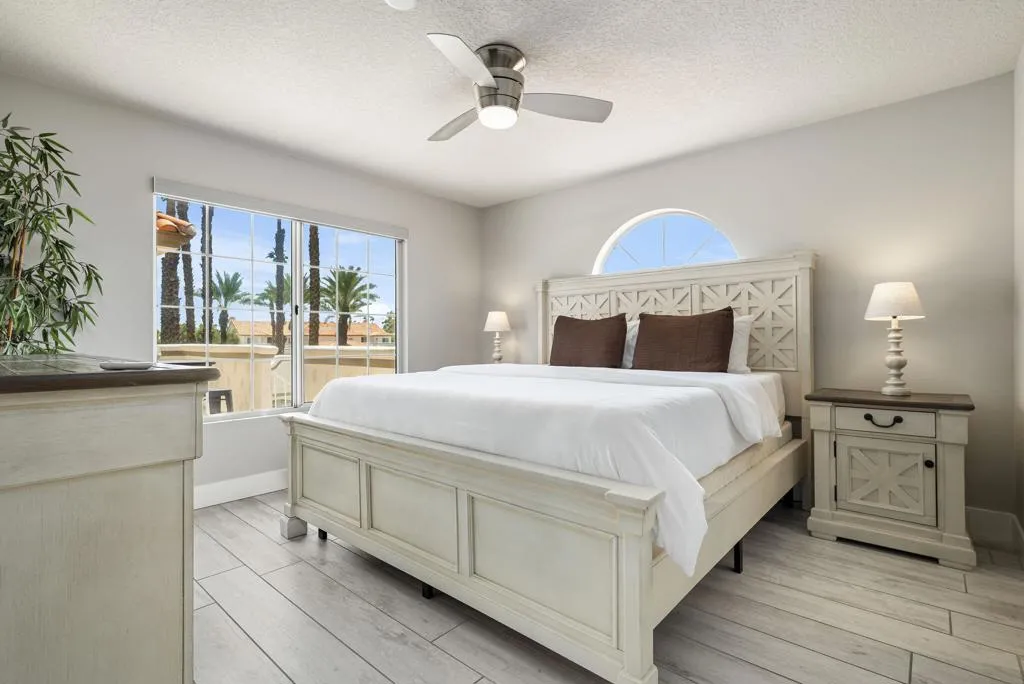 48-web-or-mls-LFTorrey_OPMG_0925_048